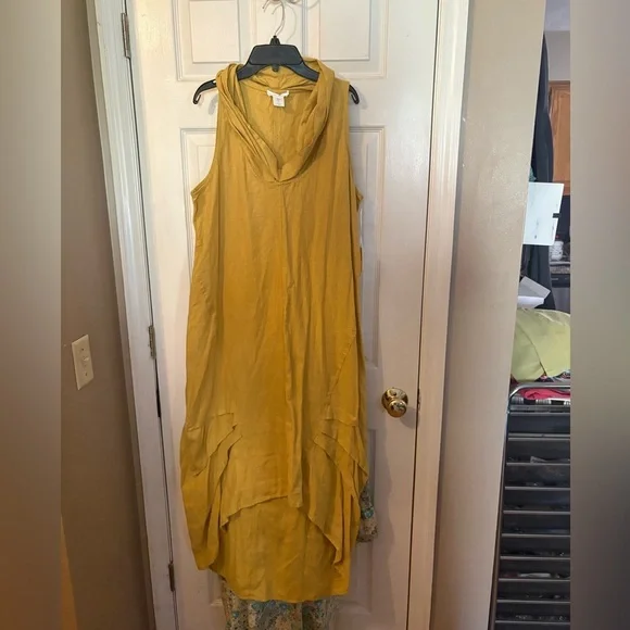 Cynthia dress - Picture 1 of 3